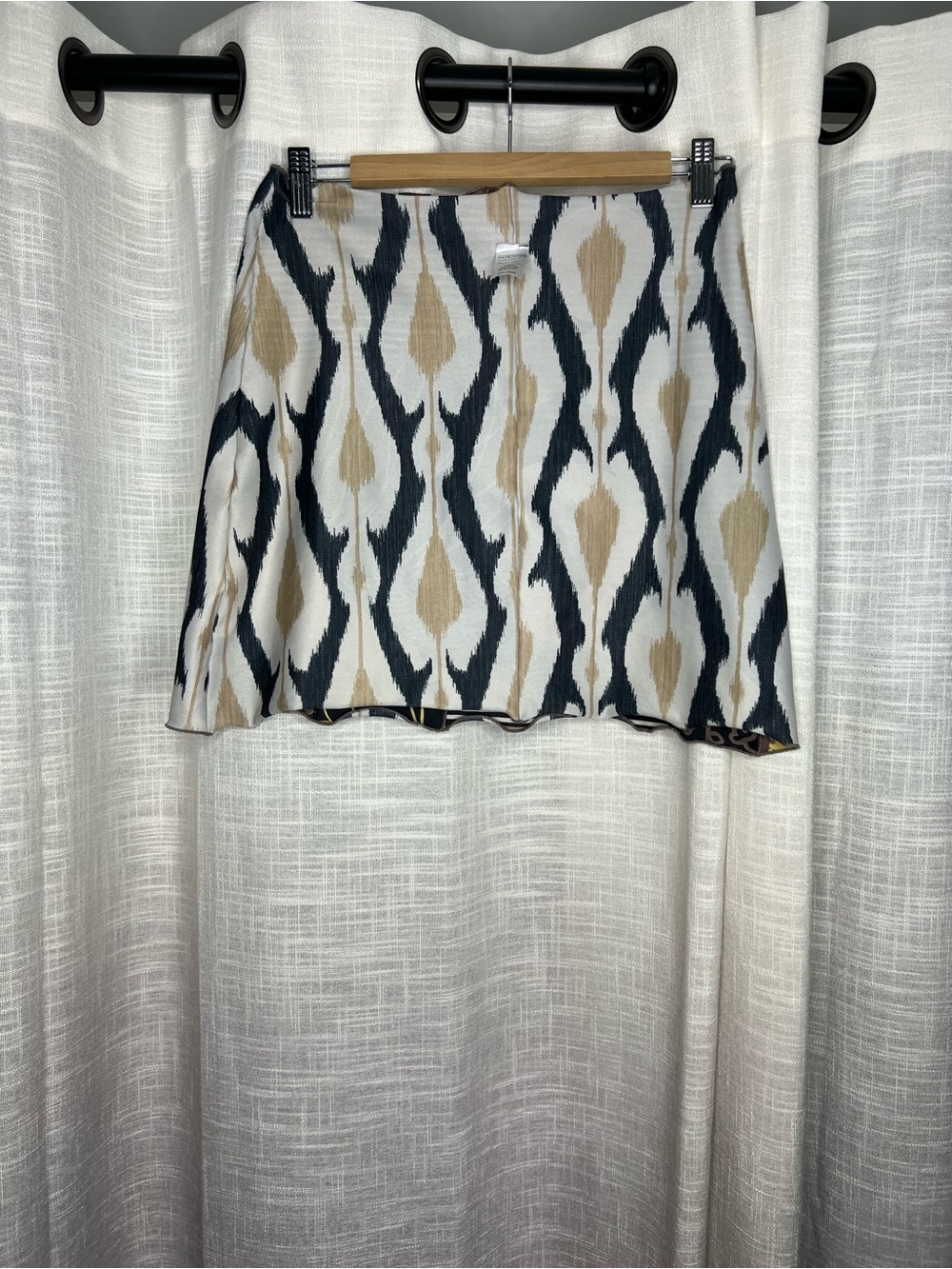 Haystacks Patterned Reversible Skirt - Picture 4 of 5
